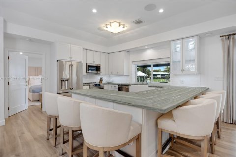 House in Key Largo, Florida 3 bedrooms № 2037743 - photo 6