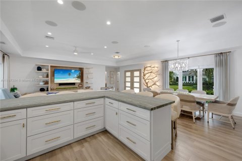 House in Key Largo, Florida 3 bedrooms № 2037743 - photo 7