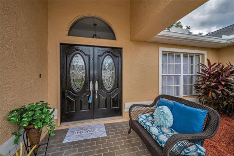 House in Tarpon Springs, Florida 3 bedrooms, 169.83 sq.m. № 1910716 - photo 10