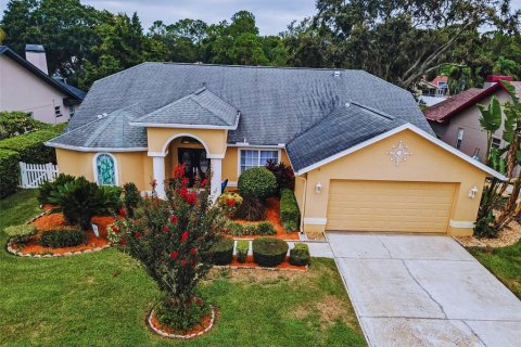 House in Tarpon Springs, Florida 3 bedrooms, 169.83 sq.m. № 1910716 - photo 5