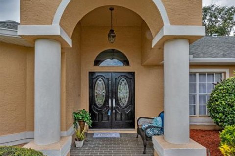 House in Tarpon Springs, Florida 3 bedrooms, 169.83 sq.m. № 1910716 - photo 8