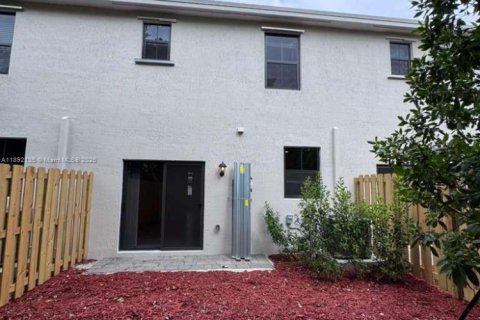 Touwnhouse à louer à Florida City, Floride: 3 chambres, 128.21 m2 № 1944188 - photo 22