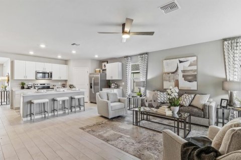 Villa ou maison à vendre à Punta Gorda, Floride: 5 chambres, 192.96 m2 № 2207318 - photo 5