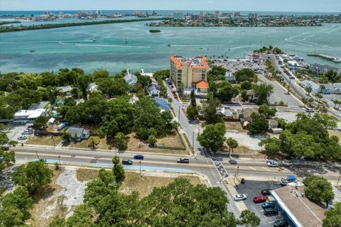 Terreno en venta en Clearwater, Florida № 1055211 - foto 3