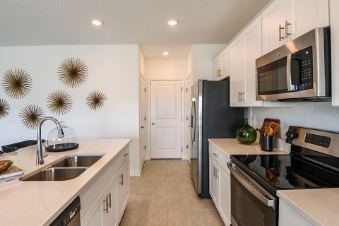 Villa ou maison à vendre à North Fort Myers, Floride: 3 chambres, 171.87 m2 № 2329506 - photo 6