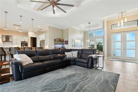 House in Punta Gorda, Florida 3 bedrooms, 228.73 sq.m. № 1883304 - photo 15