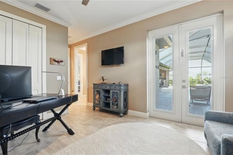 House in Punta Gorda, Florida 3 bedrooms, 228.73 sq.m. № 1883304 - photo 20