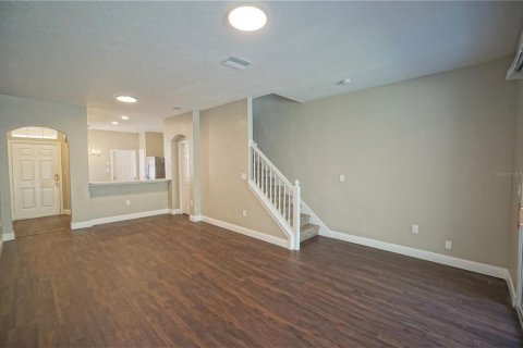 Adosado en alquiler en Tampa, Florida, 2 dormitorios, 115.2 m2 № 1826180 - foto 13