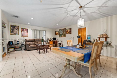 Casa en venta en Palmetto Bay, Florida, 3 dormitorios, 174.56 m2 № 1794214 - foto 5