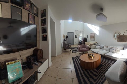 Townhouse in Doral, Florida 3 bedrooms, 186.55 sq.m. № 1845721 - photo 5