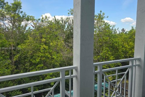 Townhouse in Doral, Florida 3 bedrooms, 186.55 sq.m. № 1845721 - photo 26