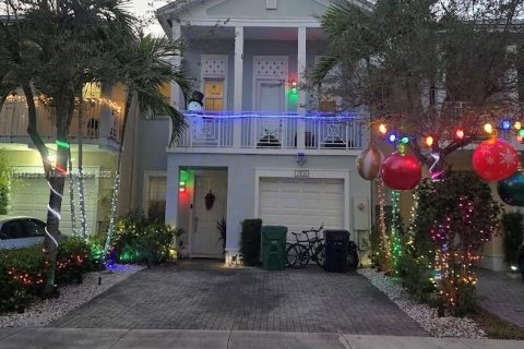 Townhouse in Doral, Florida 3 bedrooms, 186.55 sq.m. № 1845721 - photo 2