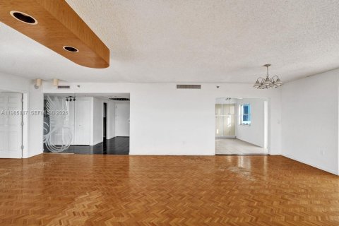 Copropriété à vendre à Hollywood, Floride: 3 chambres, 204.38 m2 № 2048325 - photo 13