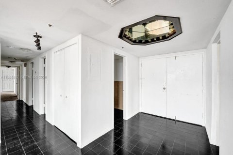 Copropriété à vendre à Hollywood, Floride: 3 chambres, 204.38 m2 № 2048325 - photo 5