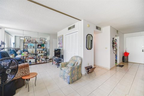 Condominio en venta en Miami Beach, Florida, 2 dormitorios, 82.68 m2 № 1848814 - foto 4