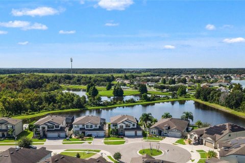 Villa ou maison à vendre à Wesley Chapel, Floride: 5 chambres, 328.04 m2 № 2398369 - photo 20