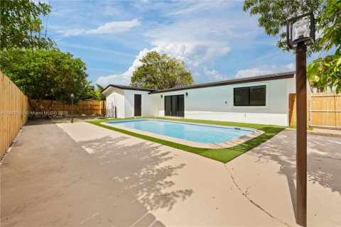 Casa en venta en Miramar, Florida, 4 dormitorios, 198.07 m2 № 1955053 - foto 8