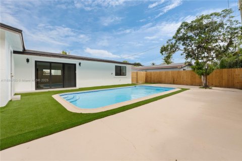 Casa en venta en Miramar, Florida, 4 dormitorios, 198.07 m2 № 1955053 - foto 6