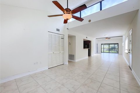 Condo in Sarasota, Florida, 2 bedrooms  № 2291097 - photo 17