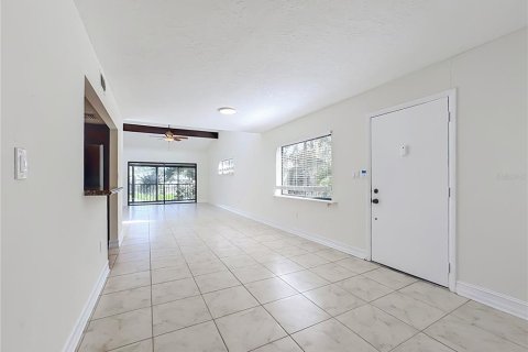 Condo in Sarasota, Florida, 2 bedrooms  № 2291097 - photo 18