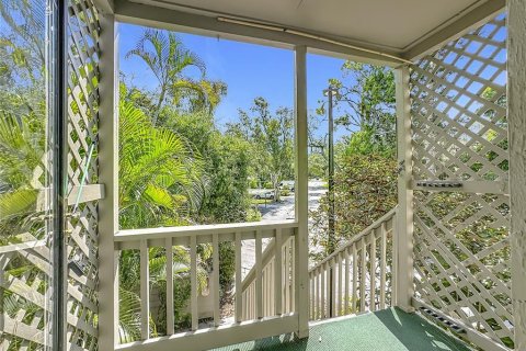Condo in Sarasota, Florida, 2 bedrooms  № 2291097 - photo 12