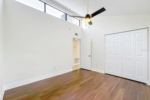 Condo in Sarasota, Florida, 2 bedrooms  № 2291097 - photo 4