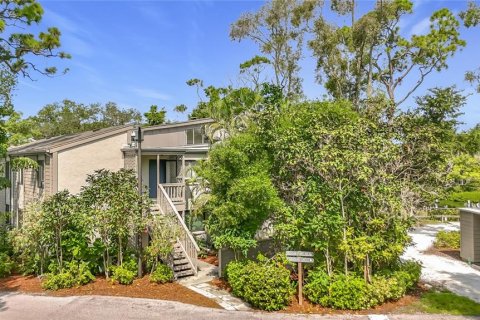 Condo in Sarasota, Florida, 2 bedrooms  № 2291097 - photo 8