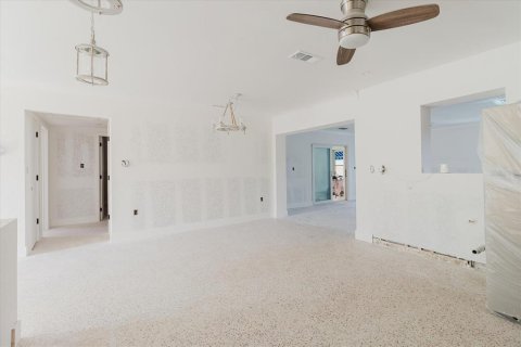 Casa en venta en Redington Beach, Florida, 3 dormitorios, 213.68 m2 № 1898966 - foto 12