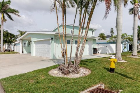Villa ou maison à vendre à Redington Beach, Floride: 3 chambres, 213.68 m2 № 1898966 - photo 7