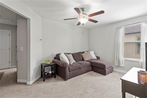 House in Wesley Chapel, Florida 4 bedrooms, 216.83 sq.m. № 1592415 - photo 25