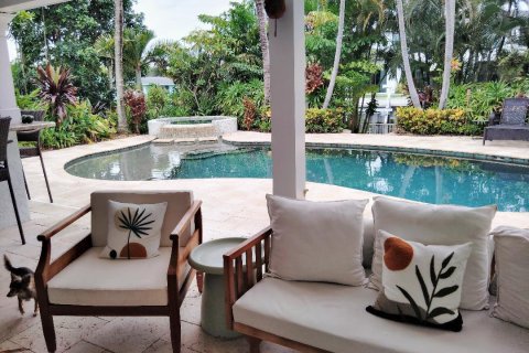 House in Palm Beach Gardens, Florida 3 bedrooms, 212.56 sq.m. № 2400003 - photo 18