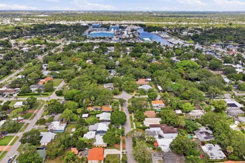 Купить виллу или дом в Форт-Лодердейл, Флорида 4 комнаты, 145.48м2, № 2085212 - фото 21
