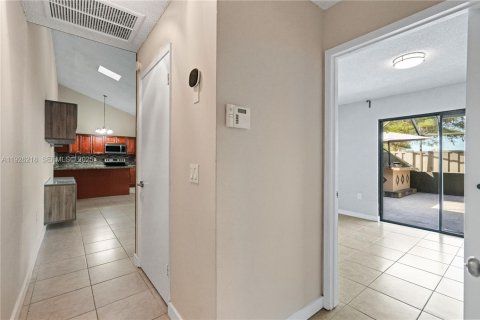 Touwnhouse à louer à Boca Raton, Floride: 3 chambres, 123.1 m2 № 1986098 - photo 27