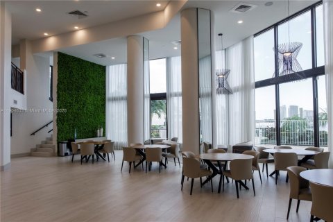 Copropriété à louer à Aventura, Floride: 2 chambres, 125.42 m2 № 1963546 - photo 27