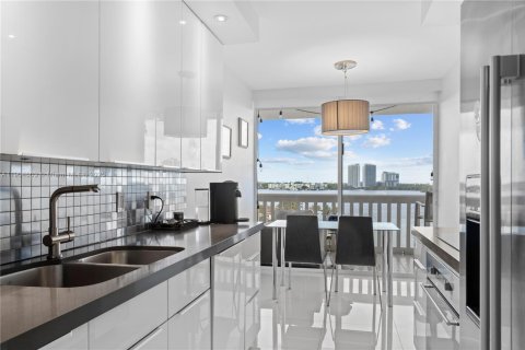 Copropriété à louer à Aventura, Floride: 2 chambres, 125.42 m2 № 1963546 - photo 6