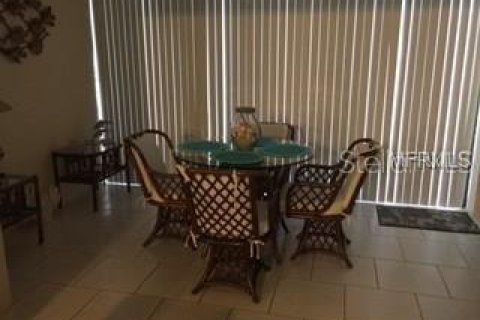 Condo in Sarasota, Florida, 2 bedrooms  № 462881 - photo 6