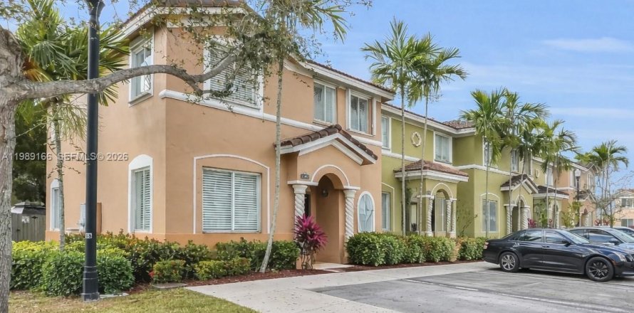 Touwnhouse à Homestead, Floride 3 chambres, 120.96 m2 № 2056818