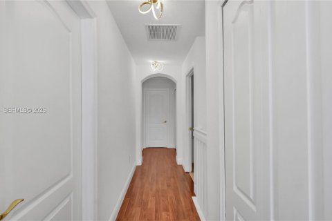 Touwnhouse à louer à Homestead, Floride: 3 chambres, 120.96 m2 № 2056818 - photo 17