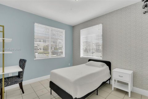 Touwnhouse à louer à Homestead, Floride: 3 chambres, 120.96 m2 № 2056818 - photo 10