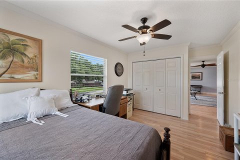 House in Lakeland, Florida 5 bedrooms, 310.29 sq.m. № 2102620 - photo 27