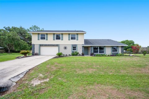 House in Lakeland, Florida 5 bedrooms, 310.29 sq.m. № 2102620 - photo 2