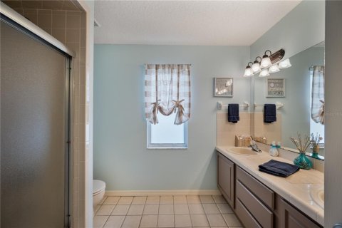 House in Lakeland, Florida 5 bedrooms, 310.29 sq.m. № 2102620 - photo 23