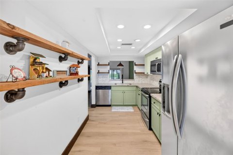 Townhouse in Davie, Florida 2 bedrooms, 123.19 sq.m. № 2391897 - photo 22