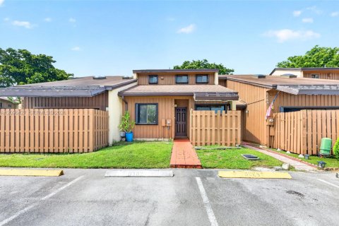 Townhouse in Davie, Florida 2 bedrooms, 123.19 sq.m. № 2391897 - photo 6