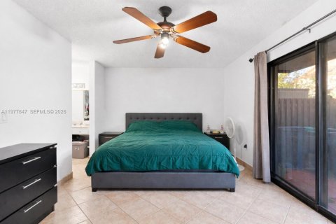 Townhouse in Miami, Florida 2 bedrooms, 93.83 sq.m. № 2044686 - photo 17