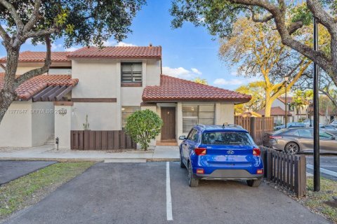 Townhouse in Miami, Florida 2 bedrooms, 93.83 sq.m. № 2044686 - photo 2