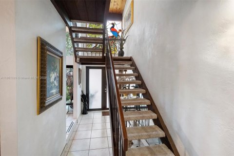 Touwnhouse à vendre à Miami, Floride: 3 chambres, 182.65 m2 № 1892317 - photo 15