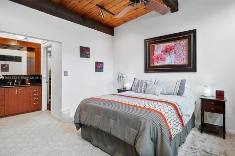 Touwnhouse à vendre à Miami, Floride: 3 chambres, 182.65 m2 № 1892317 - photo 25