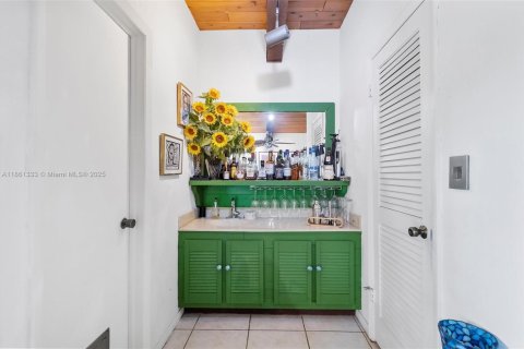 Touwnhouse à vendre à Miami, Floride: 3 chambres, 182.65 m2 № 1892317 - photo 8