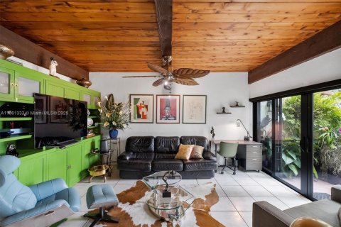 Touwnhouse à vendre à Miami, Floride: 3 chambres, 182.65 m2 № 1892317 - photo 6